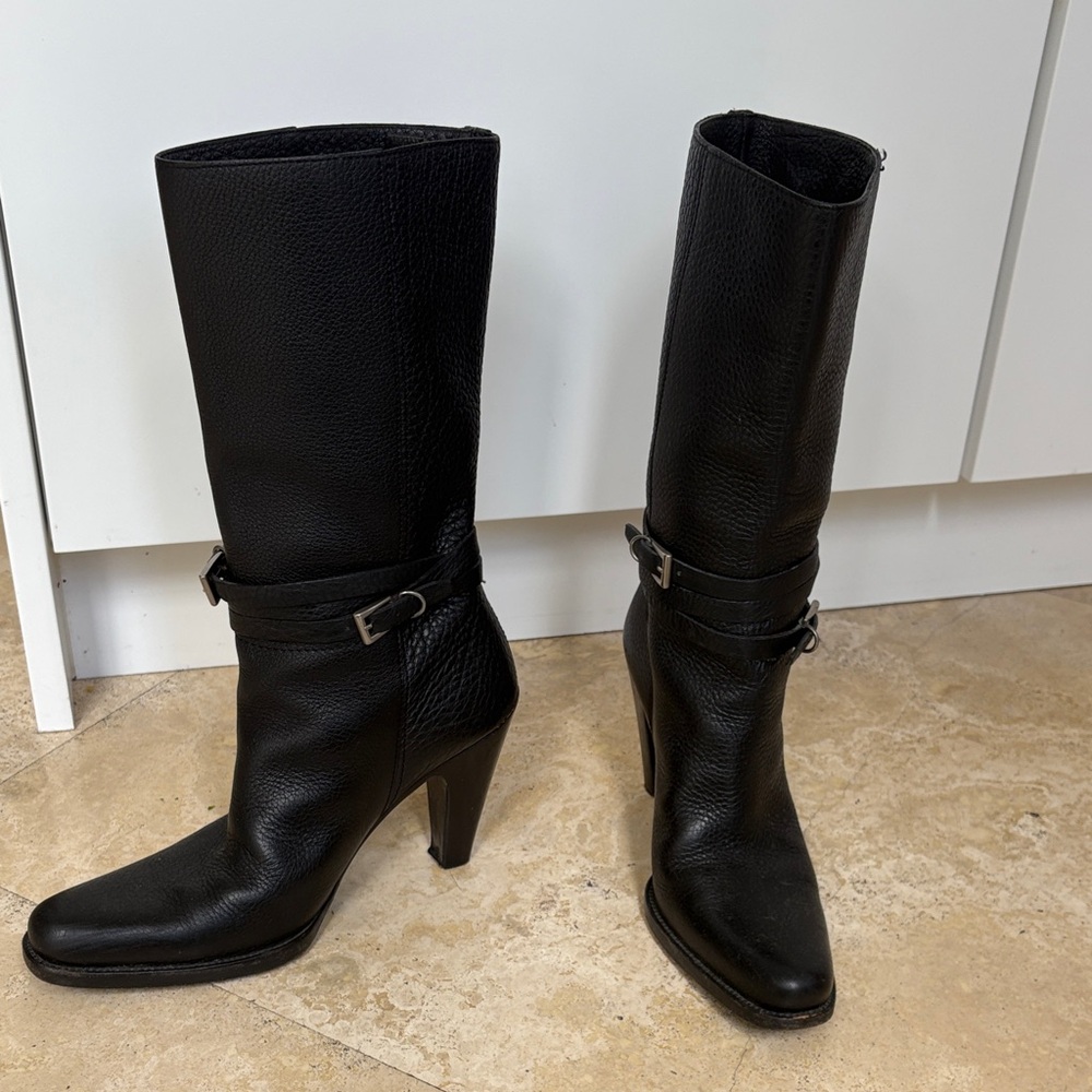 Prada Elegant Black Leather Boots